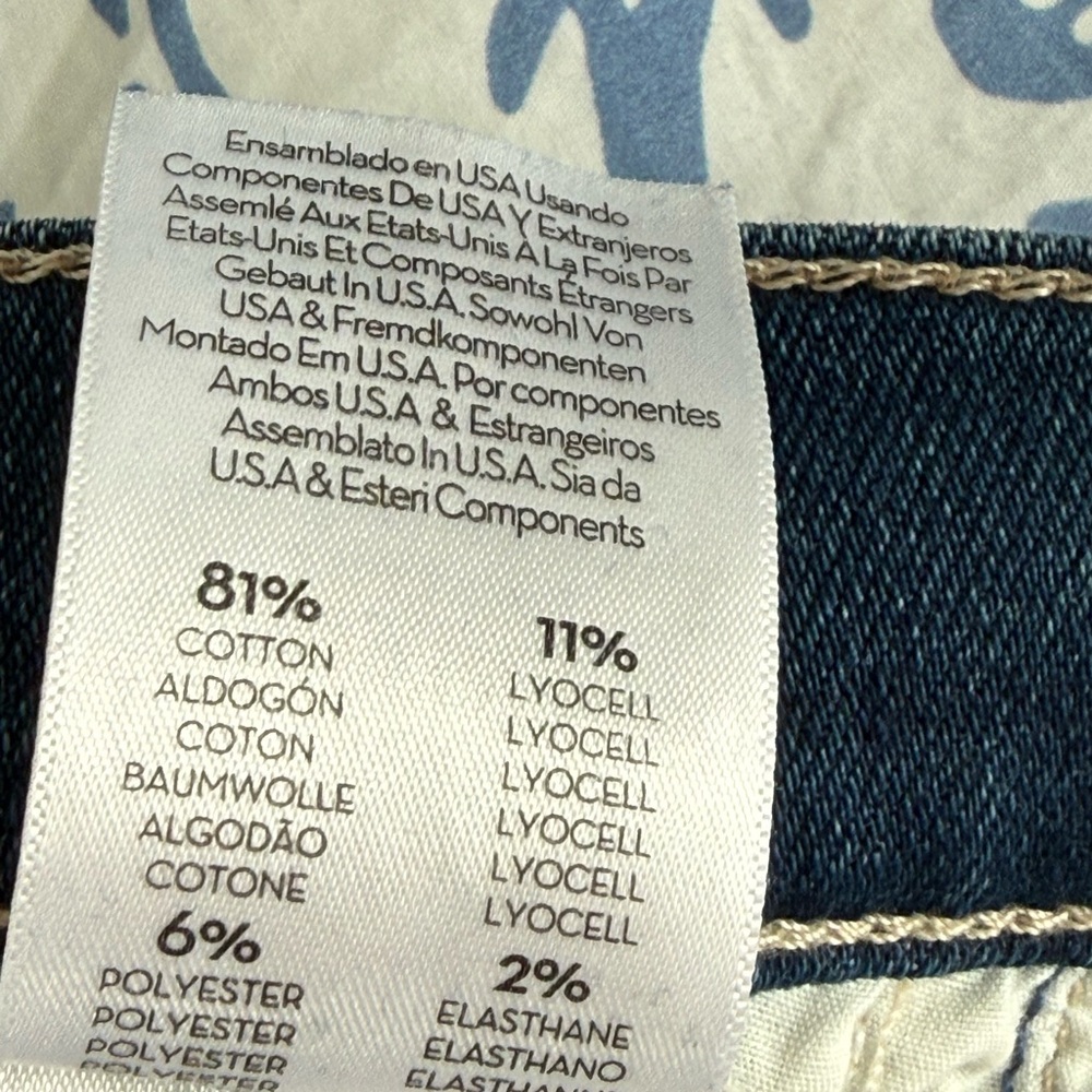 MOTHER Women's Dark Wash Ankle Cropped Jeans - Indigo - Picture 11 of 14